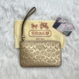 Coach_Wristlet_Emboss_Premium_With_Dust_Cover