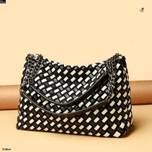 Dior beautyful women handbag