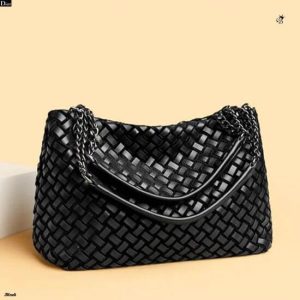 Dior beautyful women handbag