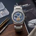 Mens Hublot Skeleton Collection Watch Date Display Feature