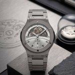 Mens Hublot Skeleton Collection Watch Date Display Feature
